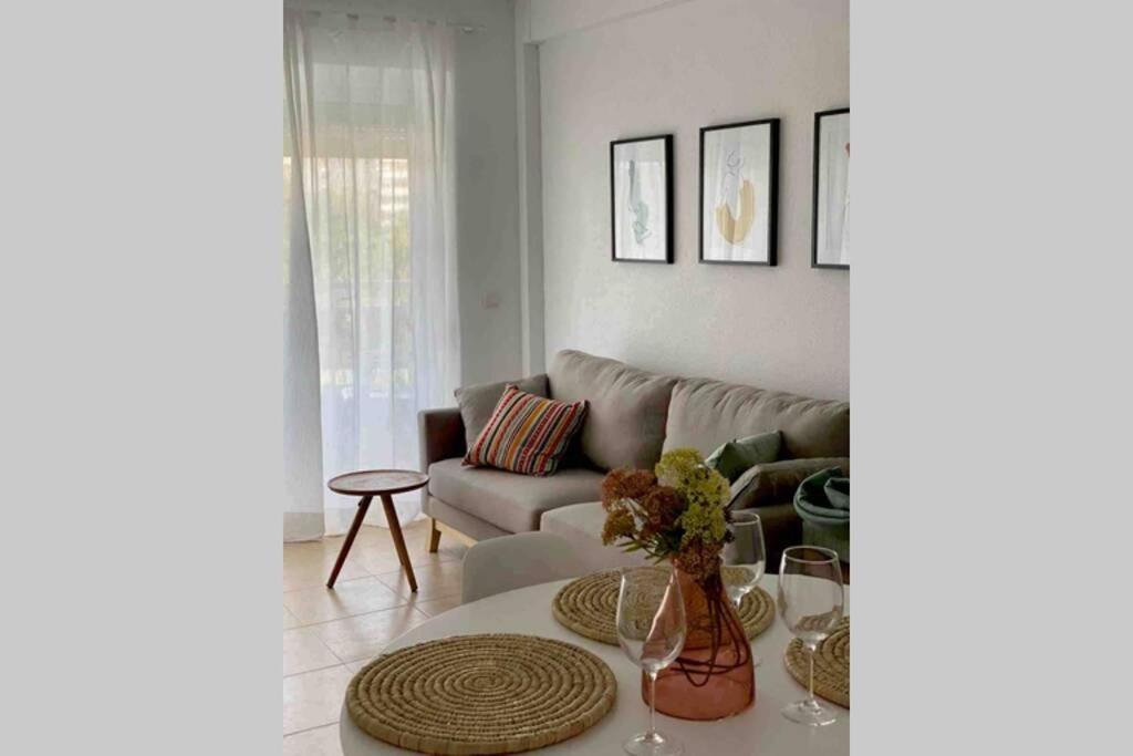 Apartamento Sajalin Salou Exteriör bild